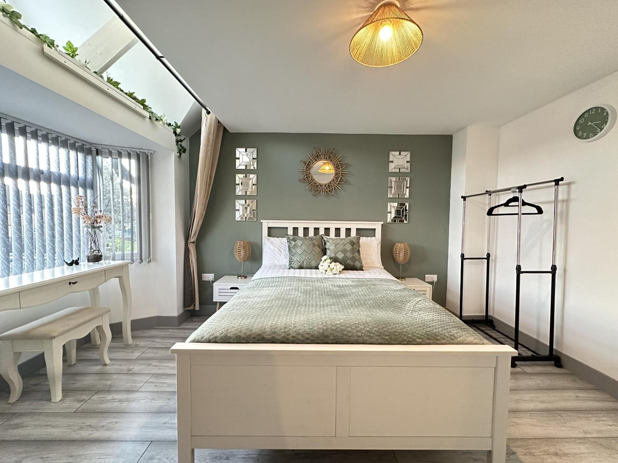 Lilypad - Bhx Airport, Nec & Hs2 * Solihull